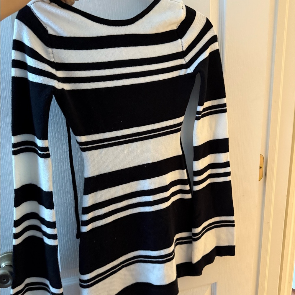 Dress - Picture 5 of 5